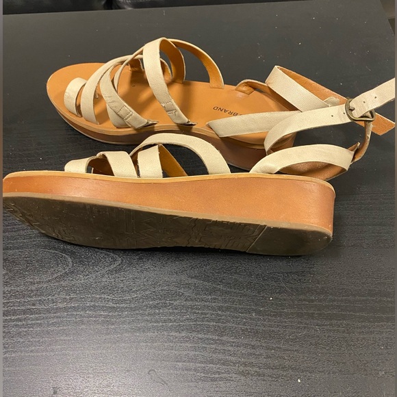 Lucky brand strappy wedges lightly worn - Picture 4 of 7